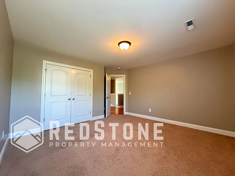 1823 Buxton Way — Photo 33