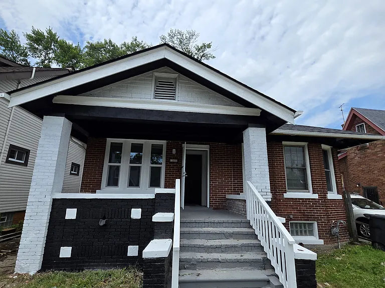 14063 Freeland St — Photo 2
