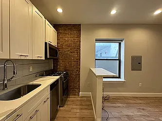 46 Clifton Place, #3