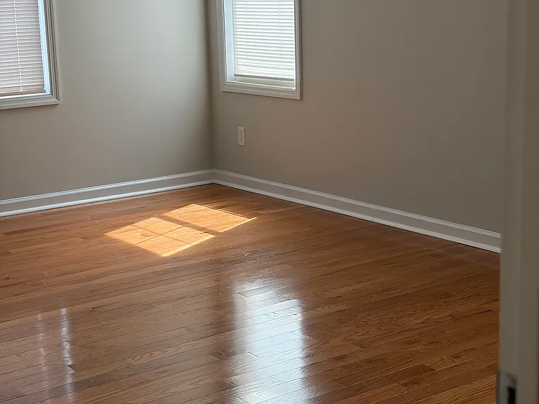 408 Vandemere Ct — Photo 16