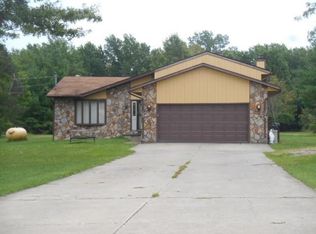 12830 Reed Rd, Grafton, OH 44044