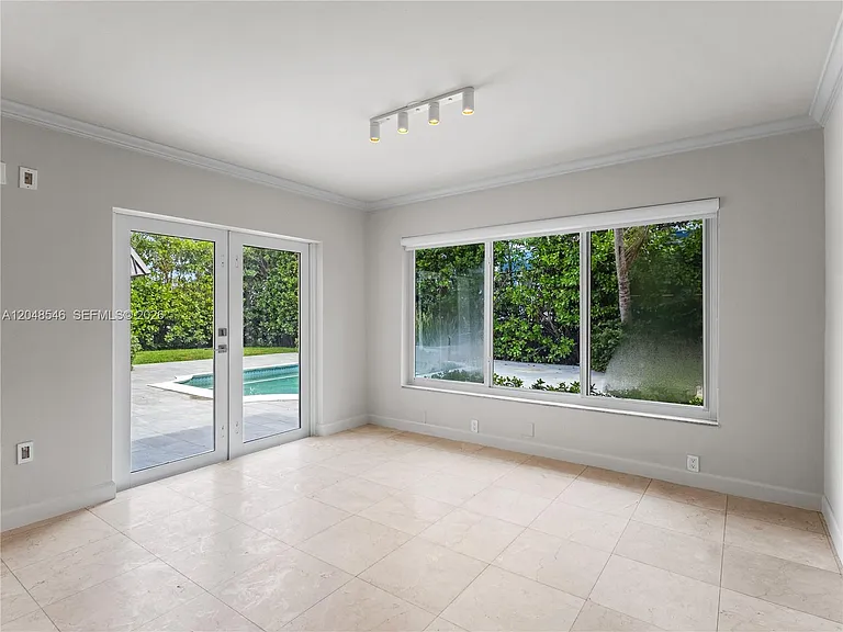 651 S Mashta Dr — Photo 46