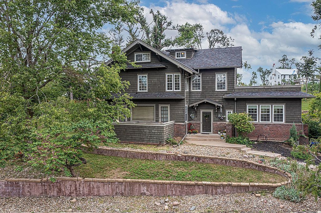 2336 Blake Blvd SE, Cedar Rapids, IA 52403 Zillow