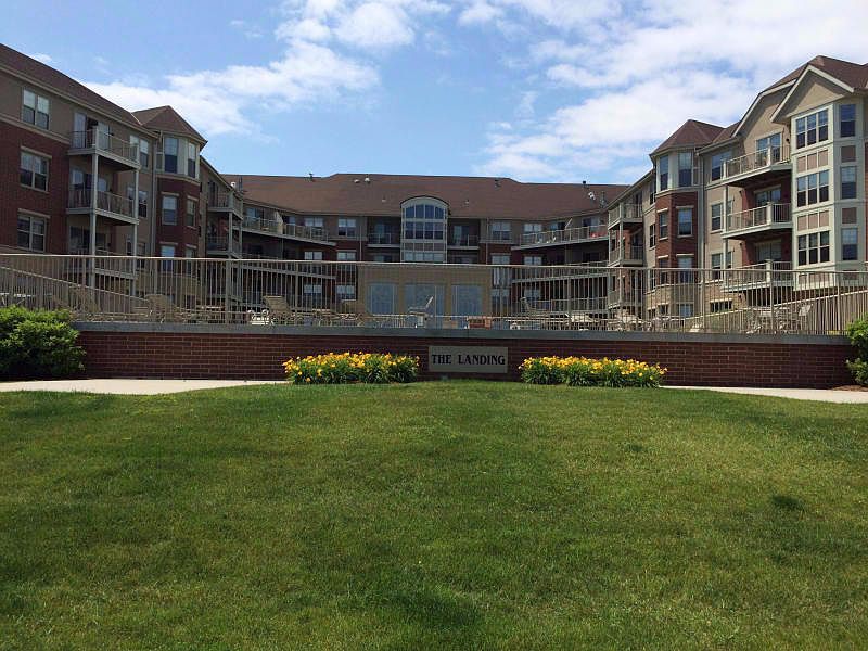 1st image of 4120 S Lake Dr