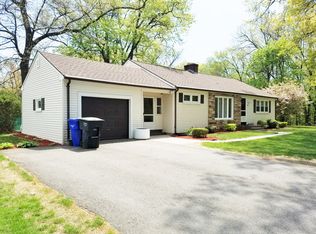 23 Gowey St, Springfield, MA 01108