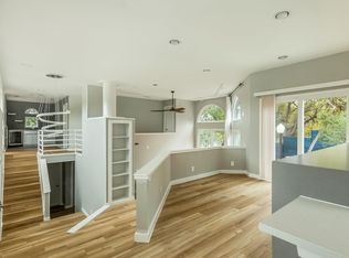 304 Palos Verdes Dr, Lakeway, TX 78734