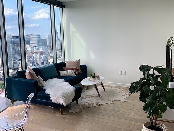 5th image of 1212 Laurel St APT 2211-2212