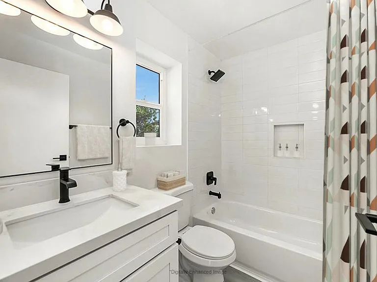 Limited-Time Offer: Ask about our $1,000 Look & Lease special*. — Photo 13