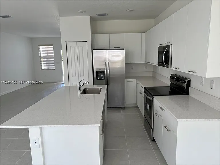 2340 NW 130th Ter — Photo 30