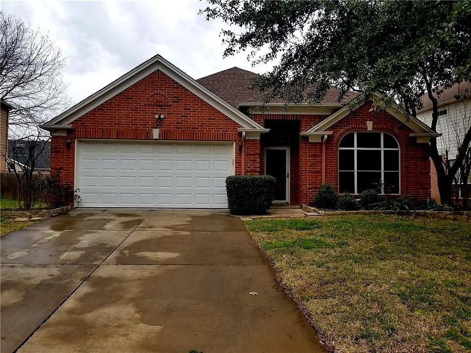 1st image of 2732 Lakeside Dr