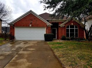 2732 Lakeside Dr, Burleson, TX 76028