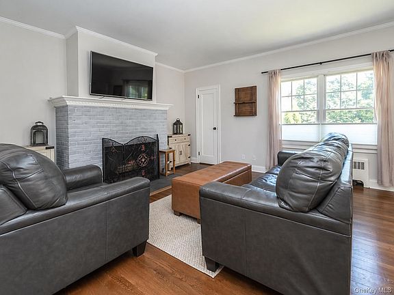 4th image of 61 Cleveland Avenue