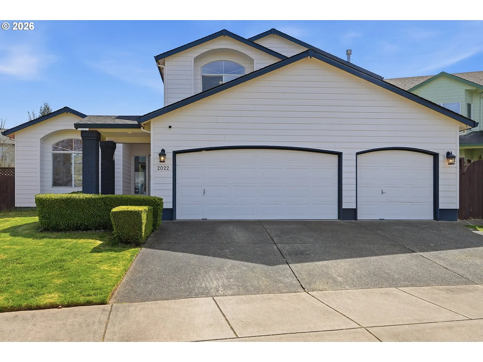 2022 NE Blue Heron Dr photo 1