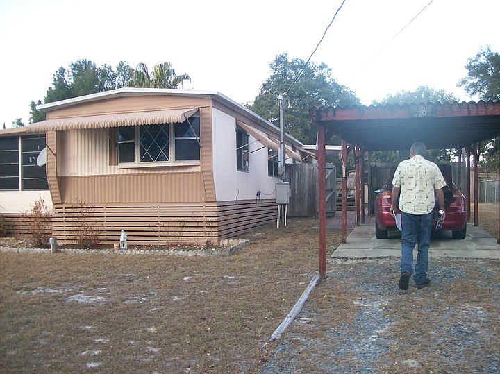 2nd image of 31817 Hillside Dr