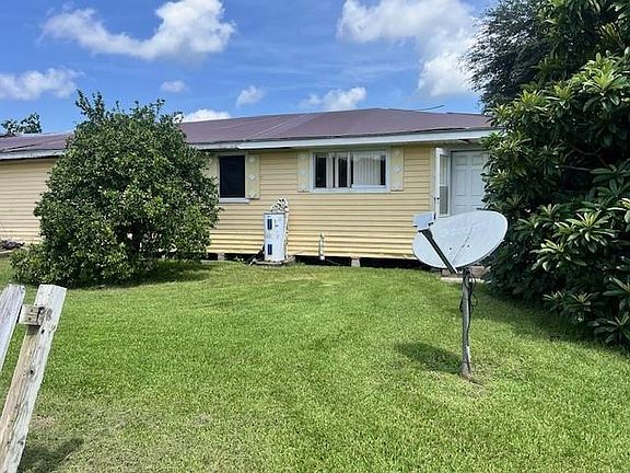 2nd image of 19353 Keller Ln