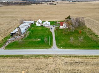 14239 E Six Mile Grove Rd, Grant Park, IL 60940