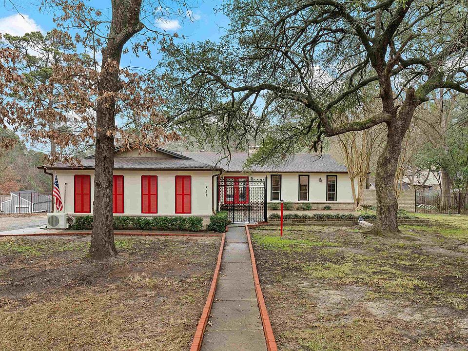 1st image of 851 Country Pl