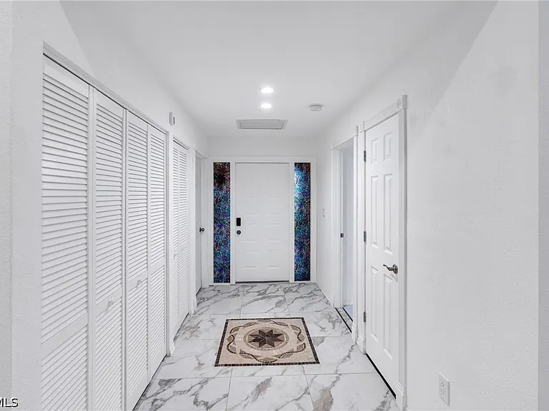 6511 Royal Woods Dr — Photo 5