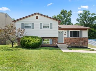 9722 Chapel Hill Rd, Louisville, KY 40229