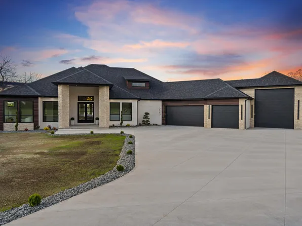 2543 E Theran Avenue, Springfield, MO 65803