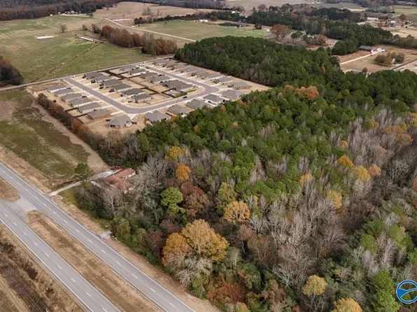 Cave Spring Rd, Owens Cross Roads, AL 35763