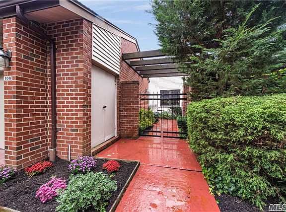 3rd image of 108 Dove Hill Dr #108