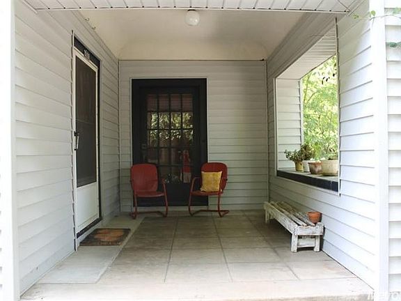 3rd image of 2208 Marshall Way