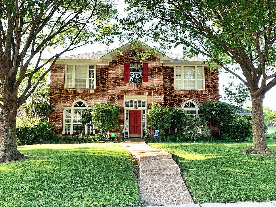 Beautiful Home Oversized Lot