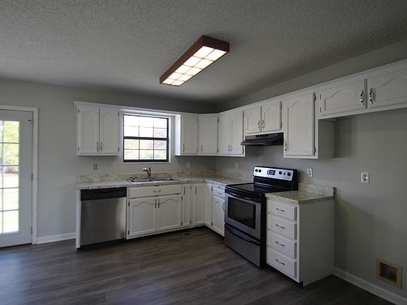 5th image of 1515 Blue Forest Ln