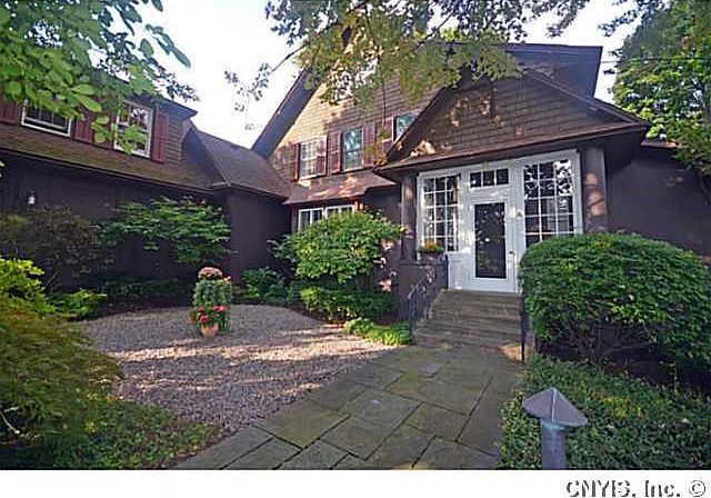 1st image of 322 Farmer St