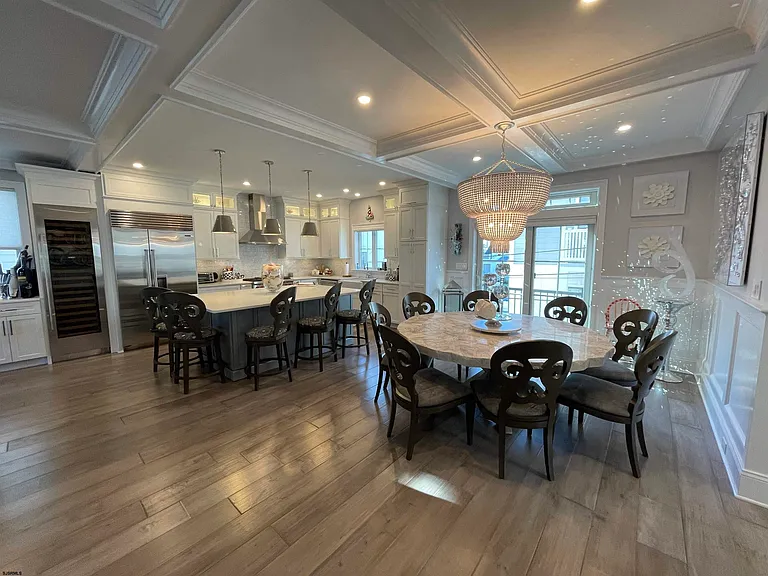 102 S Essex Ave #JUNE BEACH BLOCK — Photo 12