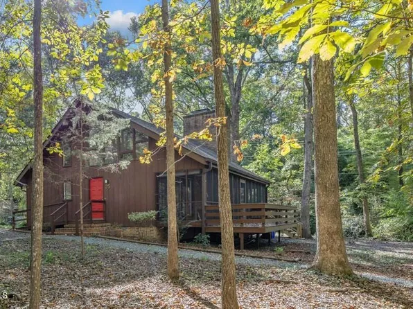 25 Oakwood Dr, Chapel Hill, NC 27517