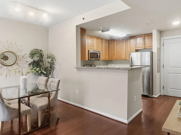 11700 Old Georgetown Rd #1007 — Photo 2