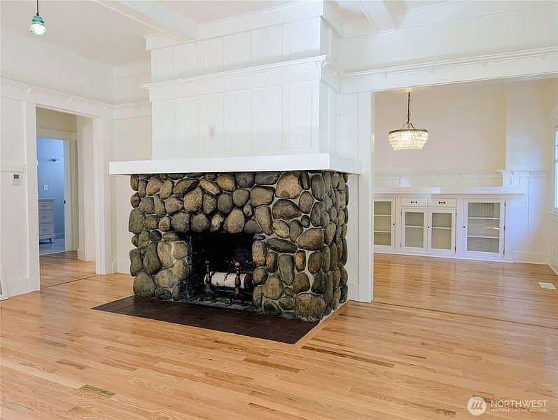 2nd image of 1713 33rd Avenue