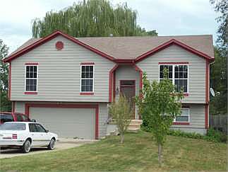 2nd image of 815 1st St