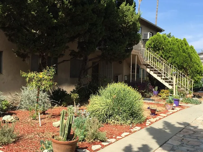 6445 Shirley Ave — Photo 3