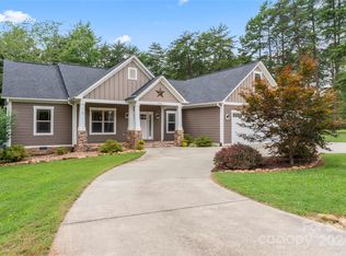 3301 Saint James Church Rd, Denver, NC 28037