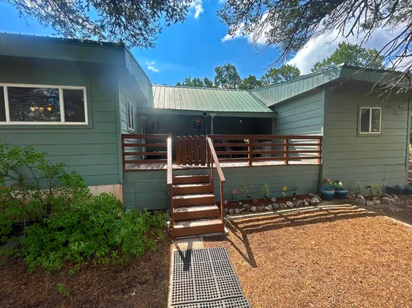 81 Tablazon Rd, Tijeras, NM 87059