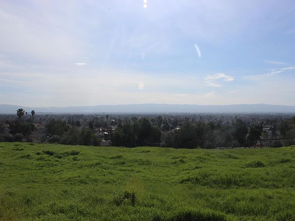 5th image of 1591 Canyon View Dr