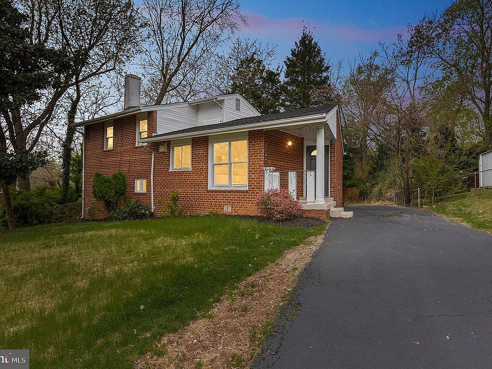 1st image of 6303 Phyllis Ln