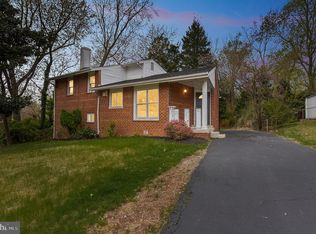 6303 Phyllis Ln, Alexandria, VA 22312