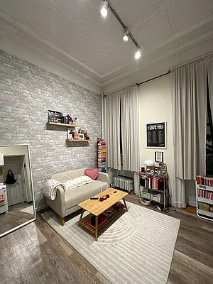 Rented by MOTION New York | media 3