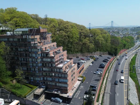 755 Narrows Rd N APT 707, Staten Island, NY 10304