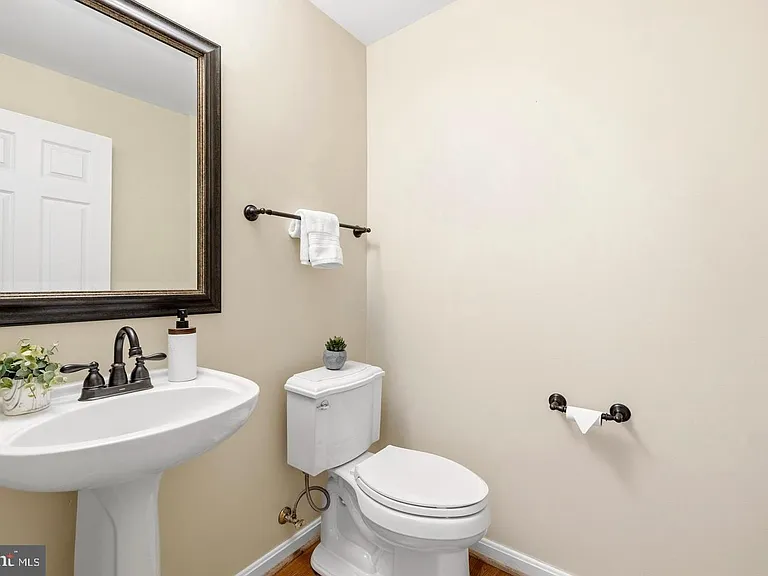 21916 Bellair Ct — Photo 19
