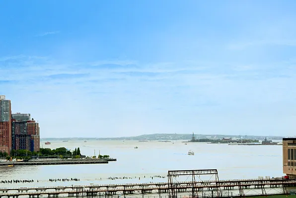 Rented by Compass | media 12