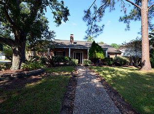 4203 Long Grove Dr, Seabrook, TX 77586