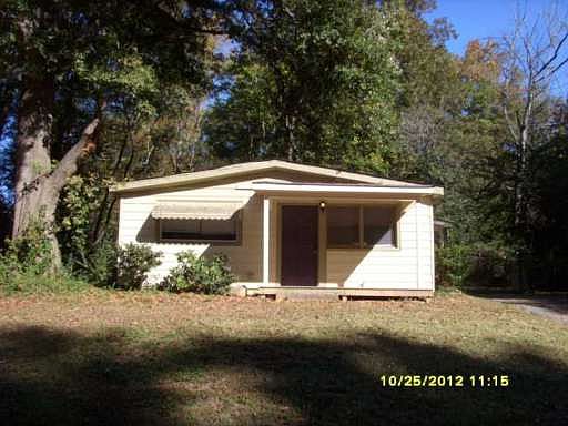 1st image of 865 Wells Cir