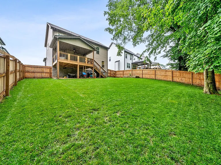 1082 Winesap Rd — Photo 28