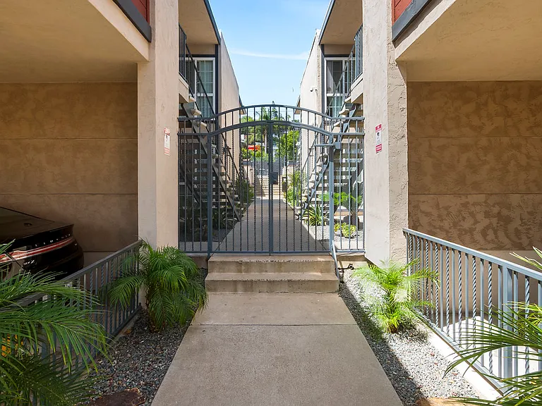 4566 Nebo Dr #F — Photo 7