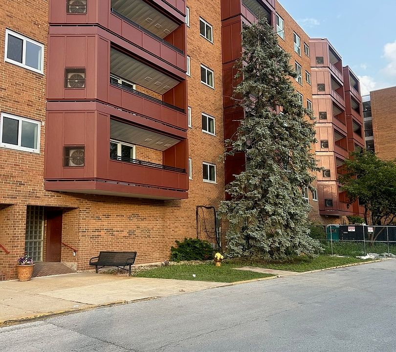1st image of 200 Park Ave APT 634